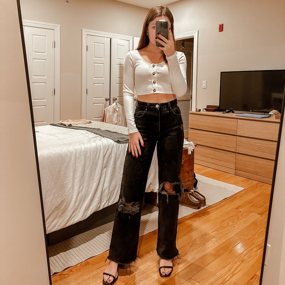 White long sleeve crop top!